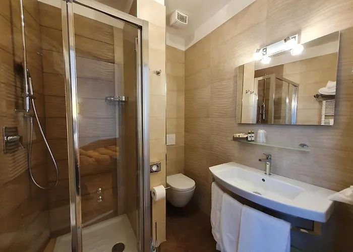 Continentale Hotell 4*