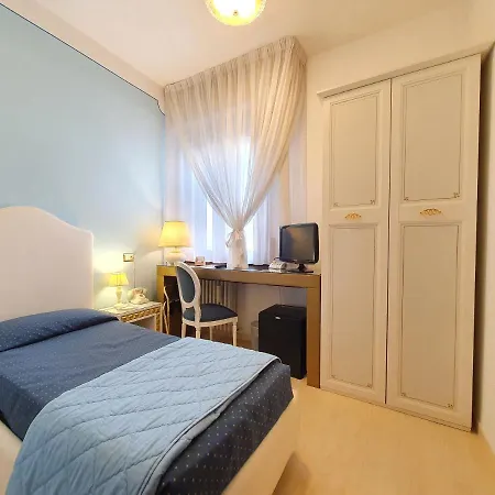 Continentale Hotel 4*