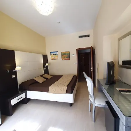 Hotel Continentale 4*